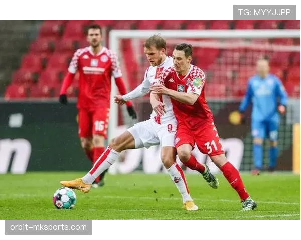 科隆队比赛高光回顾：精彩进球与激烈拼搏彰显实力提升