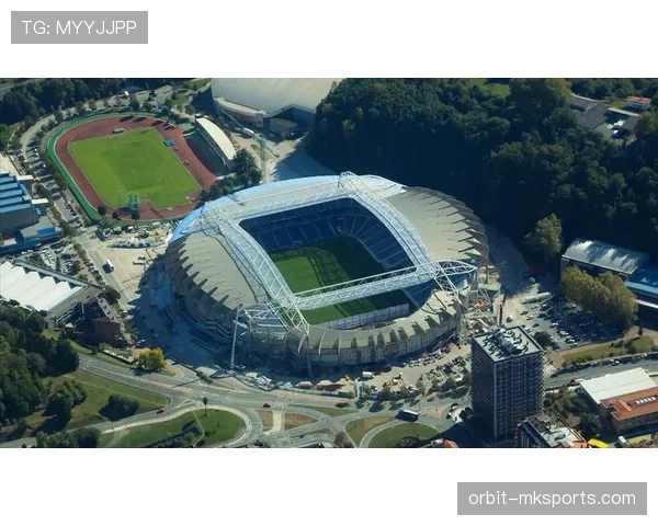 西甲经典球场巡礼：探寻西班牙足球的心脏与灵魂